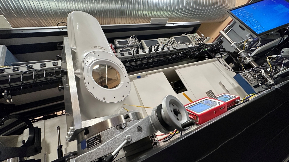 A terminal device to deliver internet with mirrors and lasers created by Taara, a project in Alphabet's so-called ‘moonshot factory’ X, is seen in a lab in Mountain View, California June 22, 2023. — Reuters pic