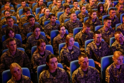UK govt: 17,000 Ukrainian army recruits trained by Britain, allies - Vimarsana News