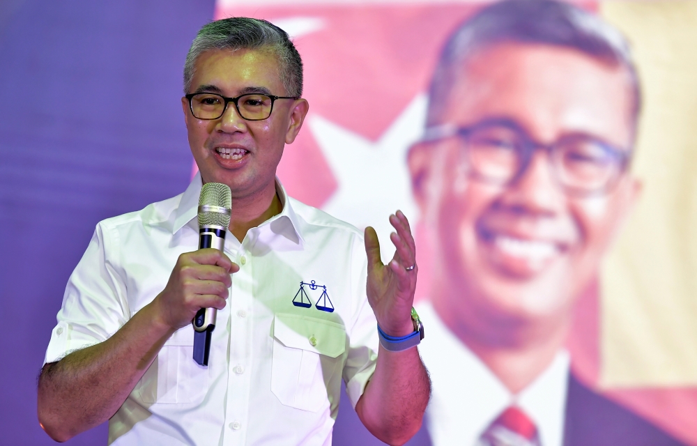 Tengku Zafrul said Miti is aware of the key challenges facing SMEs in embracing ESG which are cost, complexity and capacity issues and competing priorities. — Bernama pic