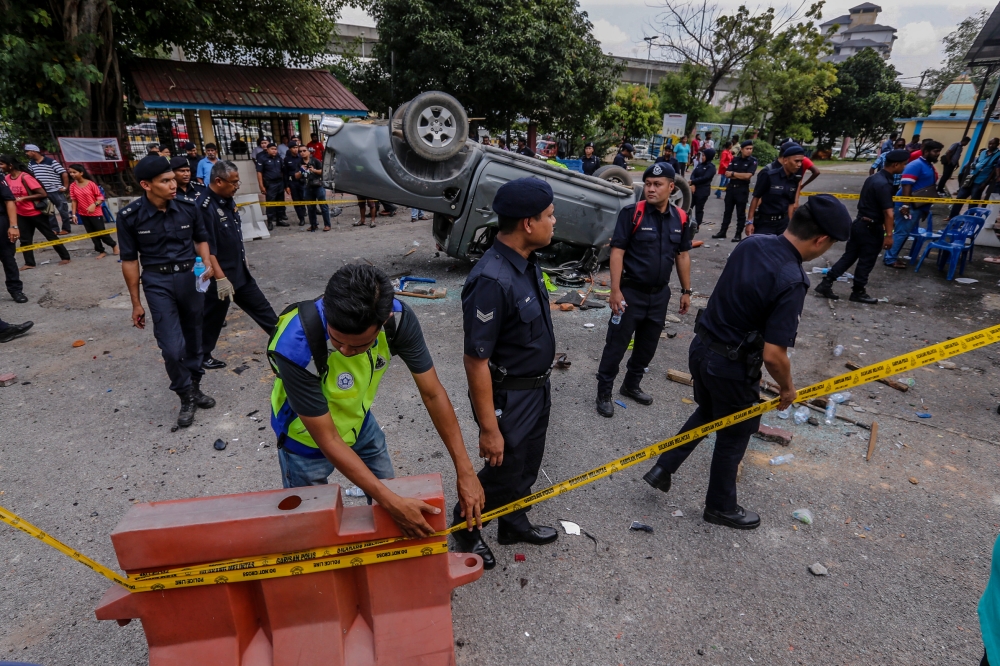 Court frees 17 accused of rioting in 2018 Subang Jaya Hindu temple that ...