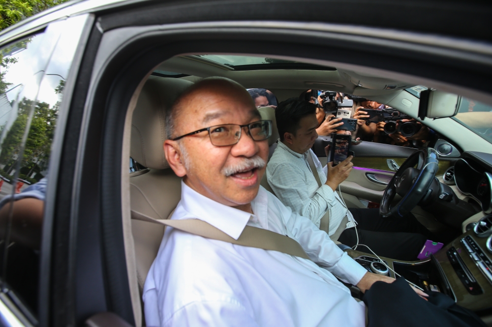 Datuk Yong Teck Lee, who is also Sabah Progressive Party president, said that a consulate in Sabah is a definitive way of ending the decades-old territorial claim on the state, previously known as North Borneo. — Picture by Ahmad Zamzahuri