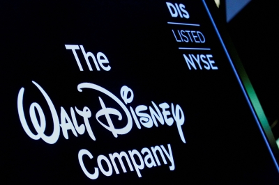 Disney beats investor lawsuit over feud with Florida governor DeSantis - Vimarsana News