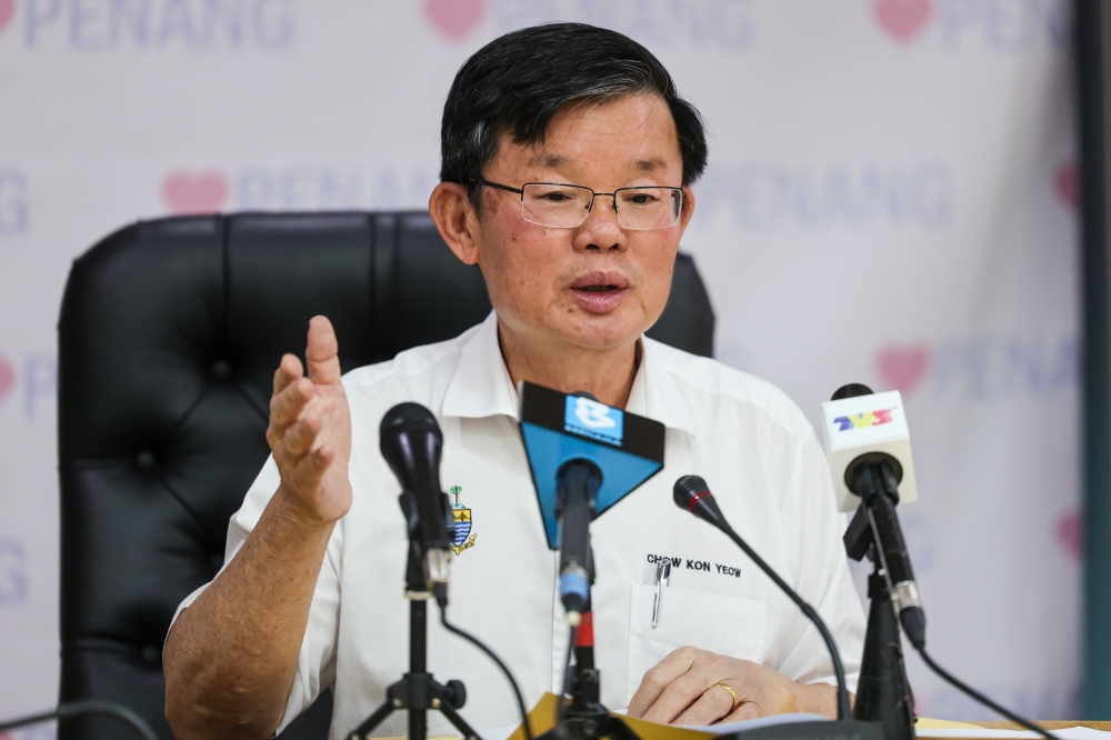 Penang Chief Minister Chow Kon Yeow speaks at a news conference at Komtar, George Town June 28, 2023. — Bernama pic