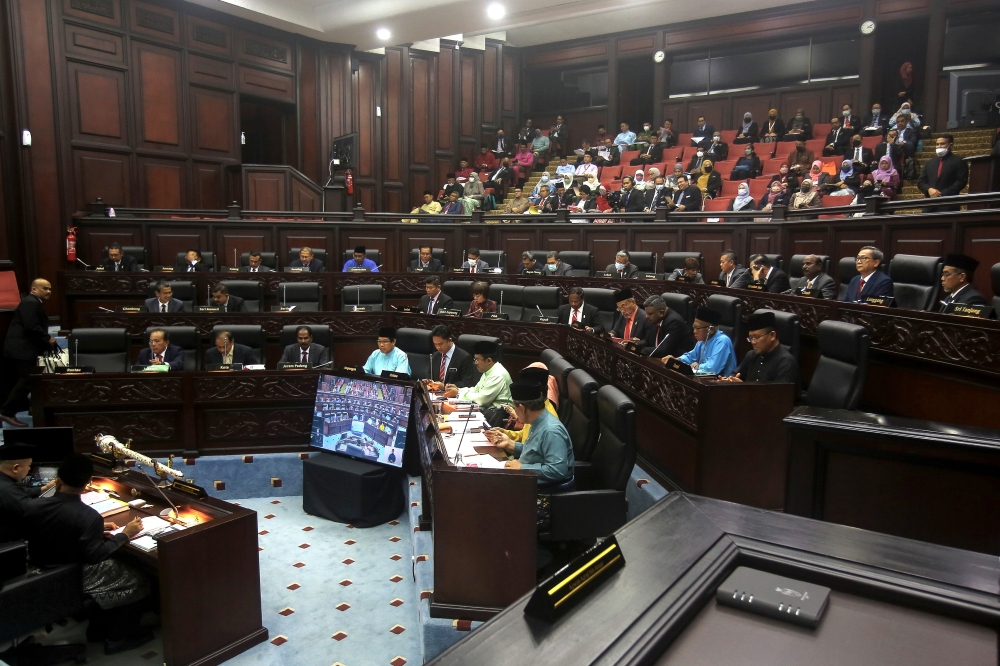 The dissolution today saw Negeri Sembilan as the only state to take full advantage of the five-year mandate period for the 14th term. — Bernama pic 