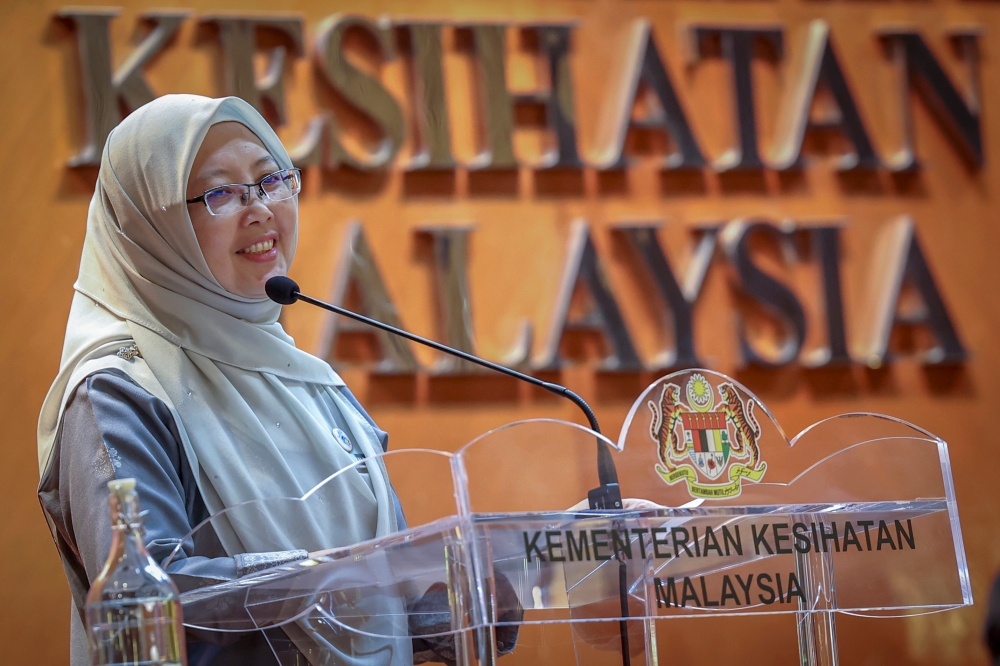 In the lawsuit, the groups are seeking an order to quash the part in Health Minister Dr Zaliha Mustafa’s gazetted order dated March 31, 2023 which removed vaping liquids and vaping gels from the Poisons List, or alternatively a court declaration that that part of the minister's order is void. —  Bernama pic