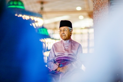 马哈蒂尔博士指责安瓦尔政府通过促进多民族马来西亚来反对宪法