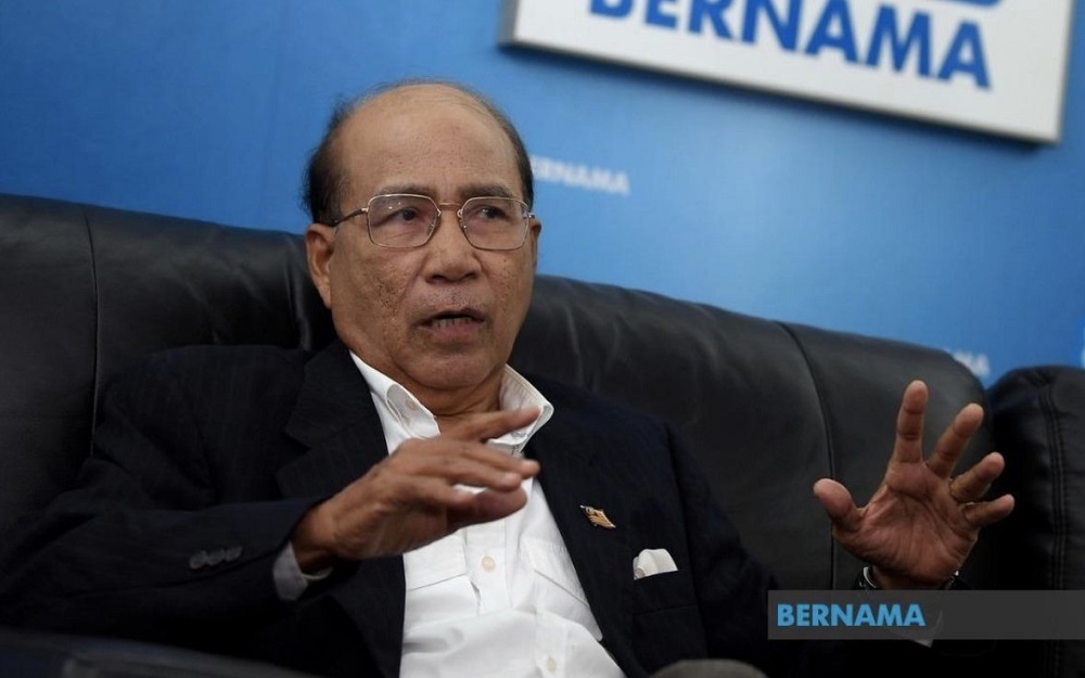 Former Election Commission deputy chairman Datuk Seri Wan Ahmad Wan Omar said the consensus by leaders from all six states to dissolve the state assembly in their respective states and pave the way for state elections to be held simultaneously is a right move that can benefit all parties. — Picture via Twitter/Bernama