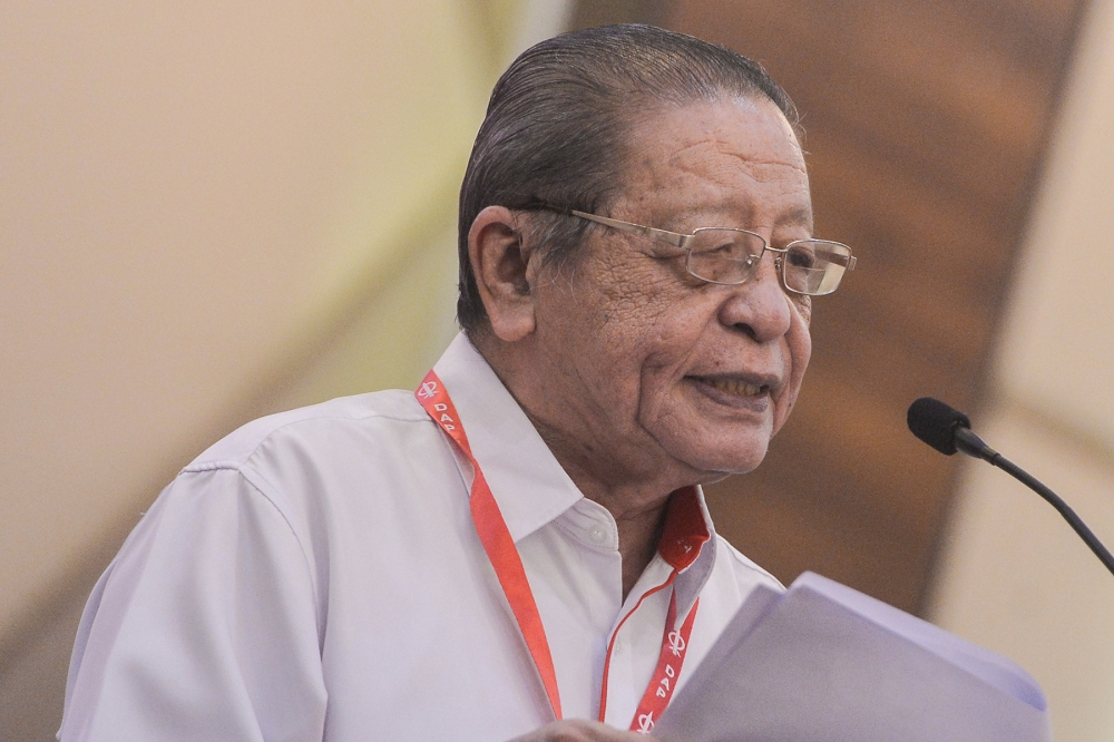 DAP veteran Lim Kit Siang today said he would not accept any apology from the latter should it be offered over the May 13, 1969 remarks. — Picture by Miera Zulyana