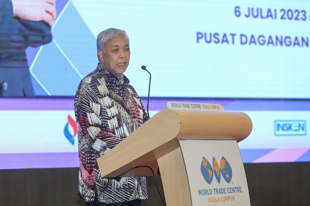 Barisan Nasional chairman Datuk Seri Ahmad Zahid Hamidi remains confident that MCA and MIC will remain in BN although there has been an offer to join another party ahead of the coming state elections in six states. — Picture by Yusof Mat Isa