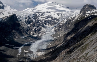 'Unimaginable': Austria's highest paradise feels heat of climate change - Vimarsana News