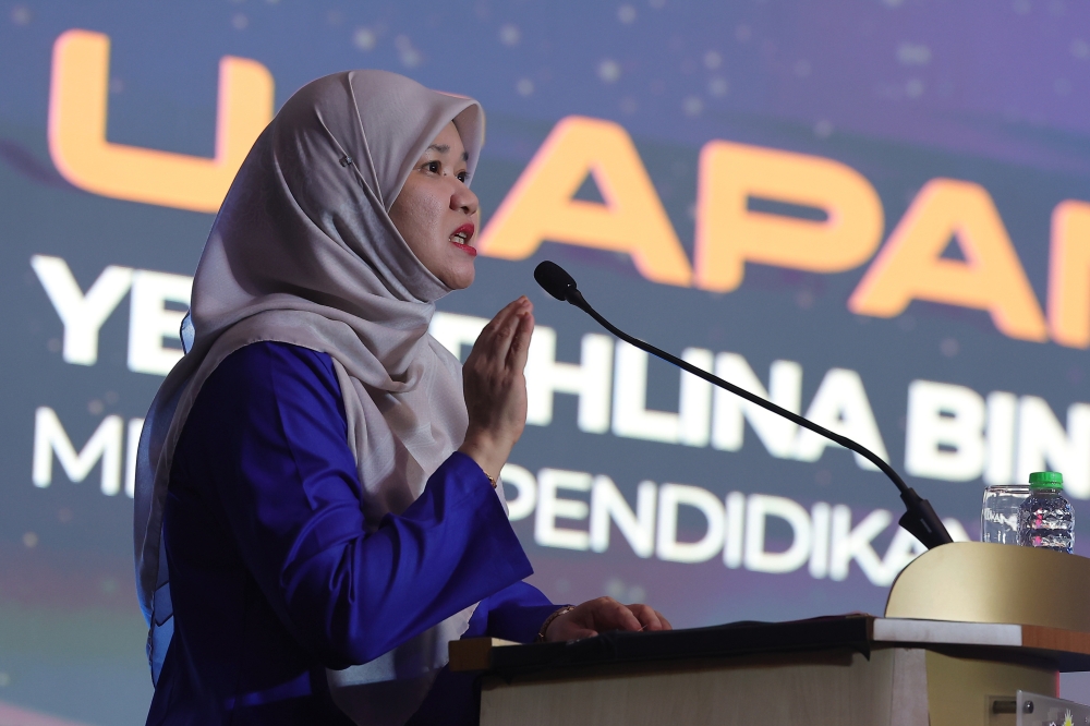 Education Minister Fadhlina Sidek delivers a speech at the Digital Utilisation and Technology Awards (Duta) 2002 award at the Auditorium of the Educational Resources and Technology Division in Kuala Lumpur July 11, 2023. — Bernama pic
