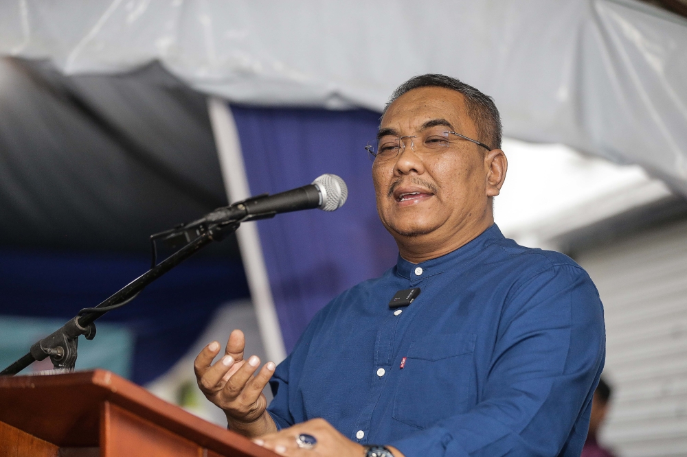 Caretaker Kedah menteri besar Datuk Seri Muhammad Sanusi Md Nor said PAS has governed Kelantan for 33 years and not demolished any temples there in that time. — Picture by Sayuti Zainudin 