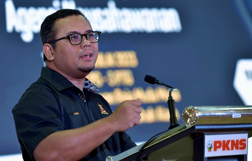 Datuk Amirudin Shari said Selangor PKR’s list of candidates will only be finalised in the PKR Candidate Committee meeting on July 16 and 17. — Bernama pic 
