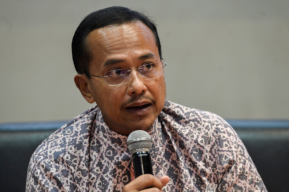 PAS vice-president Datuk Seri Ahmad Samsuri Mokhtar has today downplayed reports of Gerakan’s unhappiness within Perikatan Nasional due to its incendiary stand of ethnic and religious issues. — Picture by Miera Zulyana