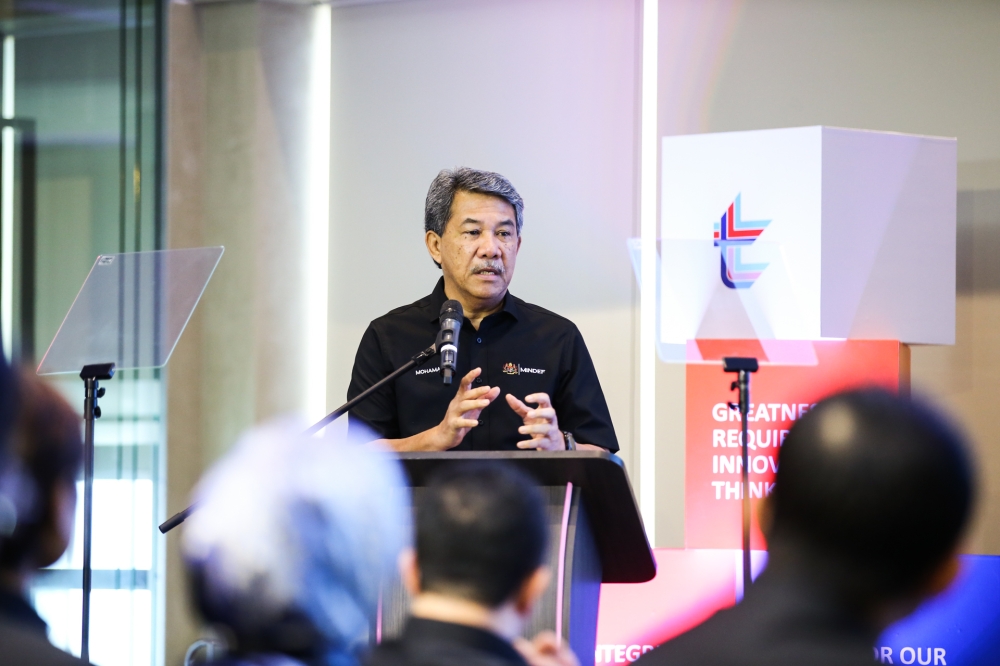 Umno deputy president Datuk Seri Mohamad Hasan said he will defend the Rantau seat in Negeri Sembilan in the state elections in six states next month. — Picture by Ahmad Zamzahuri