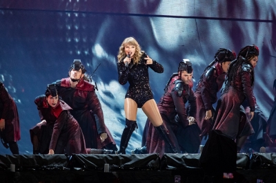 Hot Tour Summer sees Taylor, Beyonce eye first billion-dollar tour - Vimarsana News