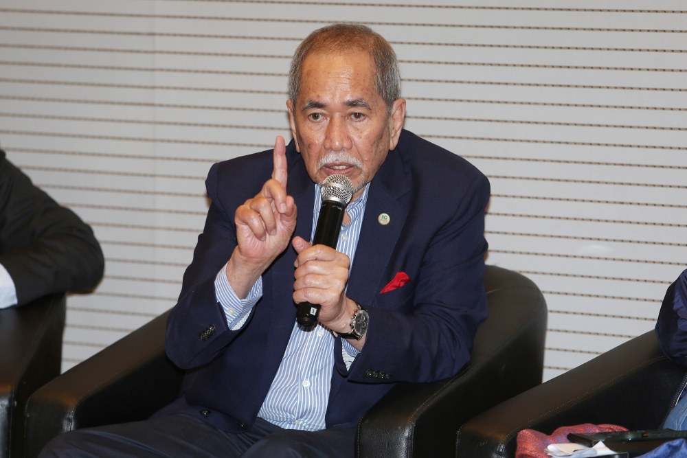 Tan Sri Wan Junaidi Tuanku Jaafar said said reforms in Malaysia’s education system need to be considered so that the country’s democratic system and peace of the country can reach the glory of Islamic civilization in the last century. — Picture by Choo Choy May.