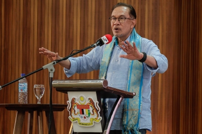 Higher Indian enrolment for TVET programmes, assures PM Anwar - Vimarsana News