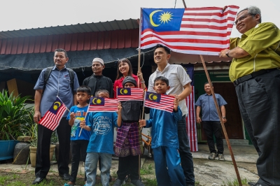 2023 Kembara Merdeka Jalur Gemilang convoy: Komuter, Rapid Bus used in Perak-Penang handover - Vimarsana News