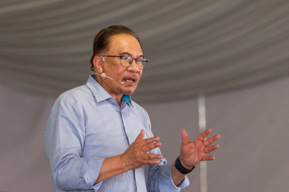 Prime Minister Datuk Seri Anwar Ibrahim said the unity government will not allow any rural community in the country to be left out. — Picture by Firdaus Latif 