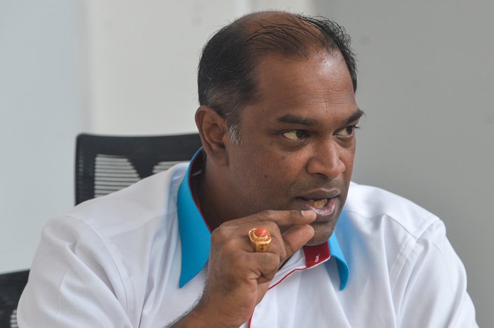 Pakatan Harapan candidate for Sg Buloh, Datuk Ramanan Ramakrishnan speaks during interview with Malay Mail reporter at Shah Alam on November 14,2022. Picture by Miera Zulyana