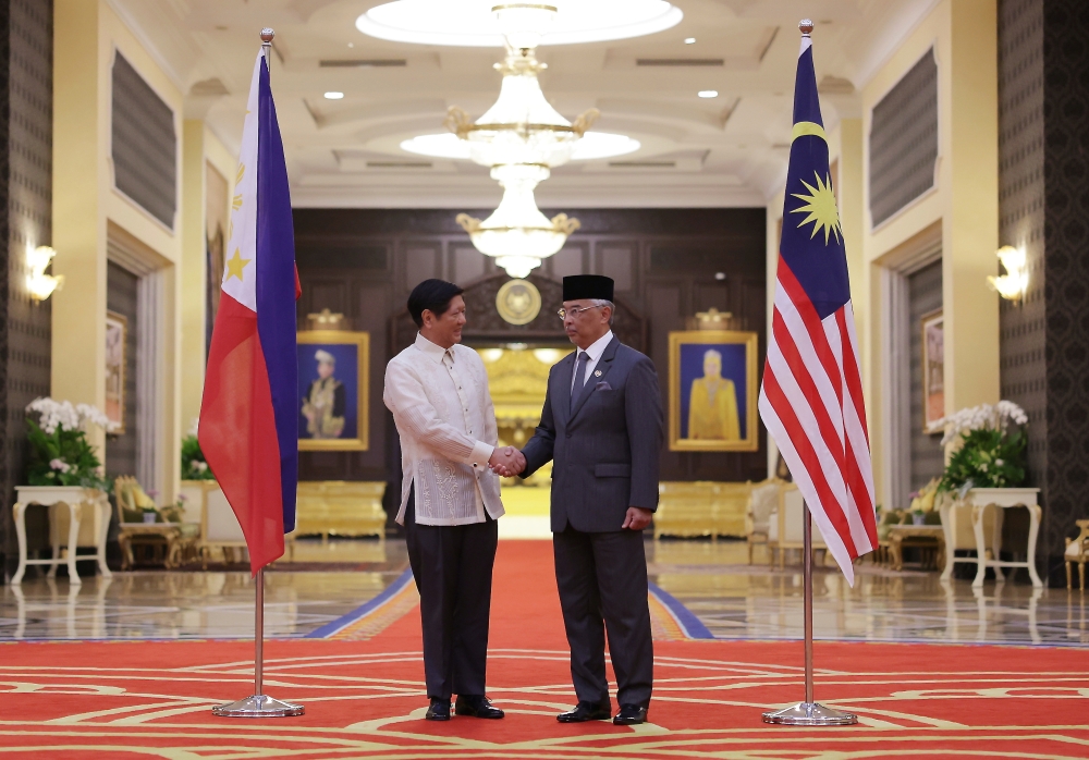 Yang di-Pertuan Agong Al-Sultan Abdullah Ri’ayatuddin Al-Mustafa Billah Shah meets Philippine President Ferdinand Marcos Jr  at the Istana Negara in Kuala Lumpur July 25, 2023. — Bernama pic