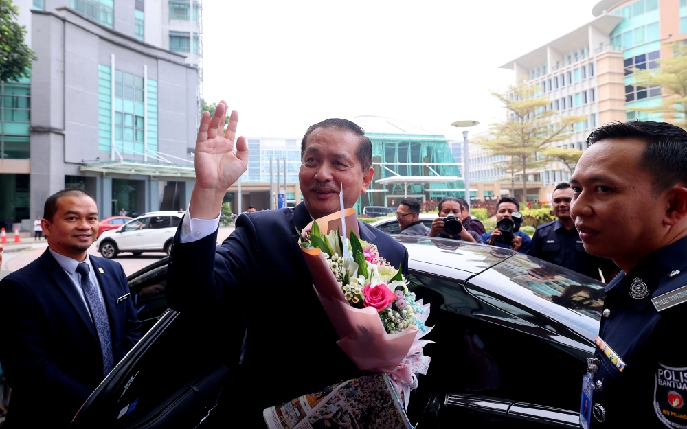 Tan Sri Dr Noor Hisham Abdullah, who retired in April, also said today that all he wanted to do was to take a rest first, after serving the Health Ministry for 35 years. — Bernama pic