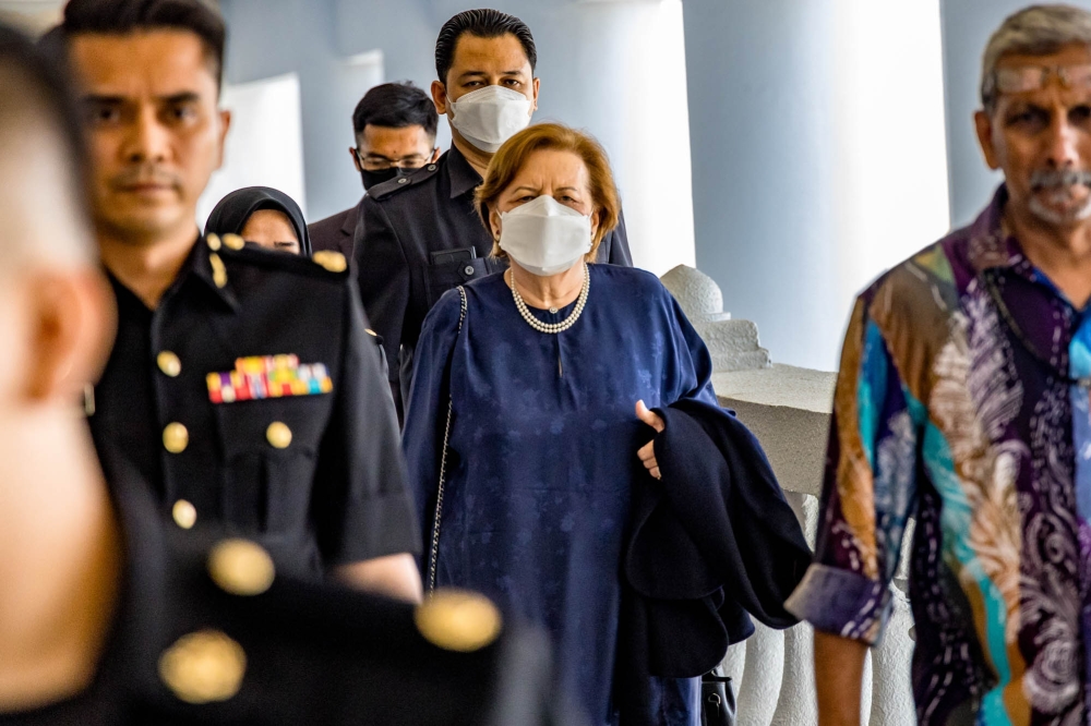 Testifying as the 46th prosecution witness in Datuk Seri Najib Razak’s trial over RM2.28 billion of 1MDB, former Bank Negara governor Tan Sri Zeti Akhtar Aziz said a multi-agency task force on 1MDB was terminated on July 27, 2015 when its head, Tan Sri Abdul Gani Patail, was removed as the AG. — Picture by Firdaus Latif