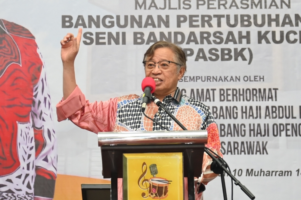 Abang Johari speaks during the opening ceremony of the Pertubuhan Anak Seni Bandarsah Kuching building, July 28, 2023.  —  Picture by Information Department