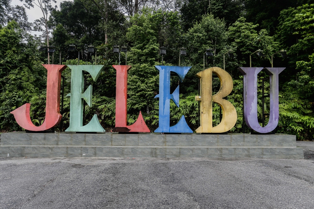 The Jelebu signage, located north-east of Seremban, in Negeri Sembilan July 23, 2023. — Picture by Sayuti Zainudin
