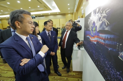Fahmi: Communications and Digital Ministry plans to draft bill on return of ad expenditure to media organisations - Vimarsana News