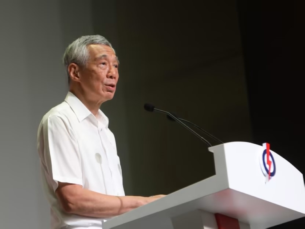 The People’s Action Party (PAP) Government has always dealt with corruption and allegations of improper conduct thoroughly, transparently and by applying the full force of the law, Prime Minister Lee Hsien Loong said today. — TODAY pic