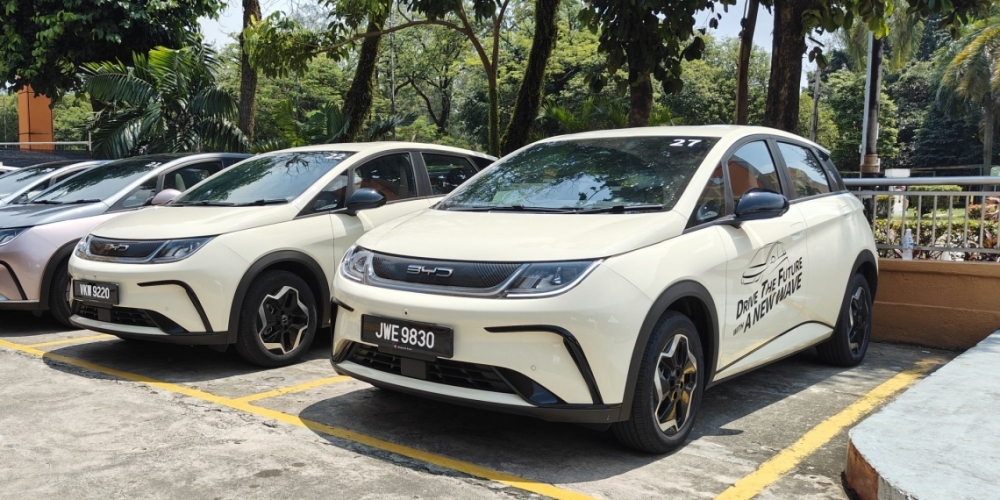 BYD's Dynamic Standard model is priced just a hair above RM100,000. — SoyaCincau pix