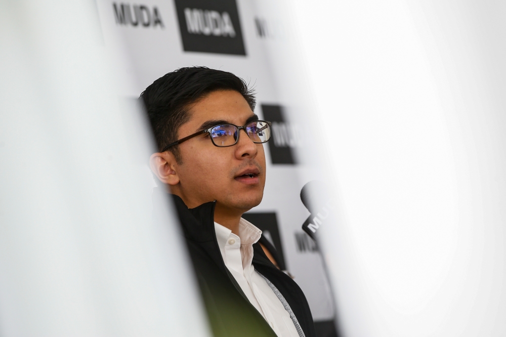 Malaysian United Democratic Alliance (Muda) president Syed Saddiq Abdul Rahman stressed that the issue of education is a national one and must be treated as a top priority for Malaysia’s youth. — Picture by Hari Anggara