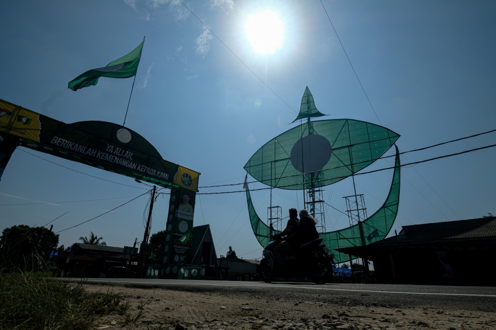 PAS is now the largest single party in Malaysia’s parliament with 20 per cent of its seats and presents a growing threat to Prime Minister Anwar Ibrahim’s Pakatan Harapan coalition. — Bernama pic