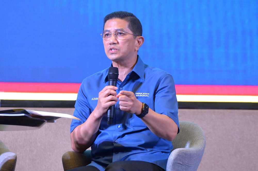 Perikatan Nasional’s Datuk Seri Mohamed Azmin Ali (pic) will go against Pakatan Harapan’s candidate Juwairiya Zulkifli in Hulu Kelang for the state election. — Picture by Shafwan Zaidon