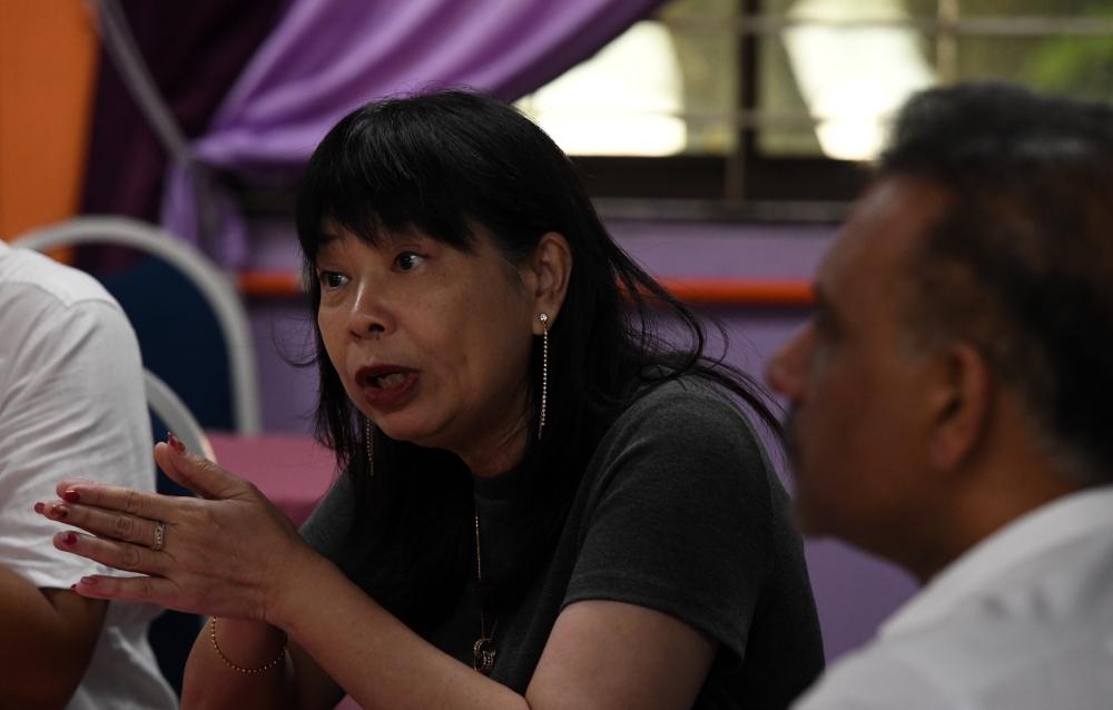 Deputy Education Minister Lim Hui Ying speaks to the media after visiting Sekolah Kebangsaan (SK) Batu Lanchang in Penang, August 7, 2023. — Bernama pic  