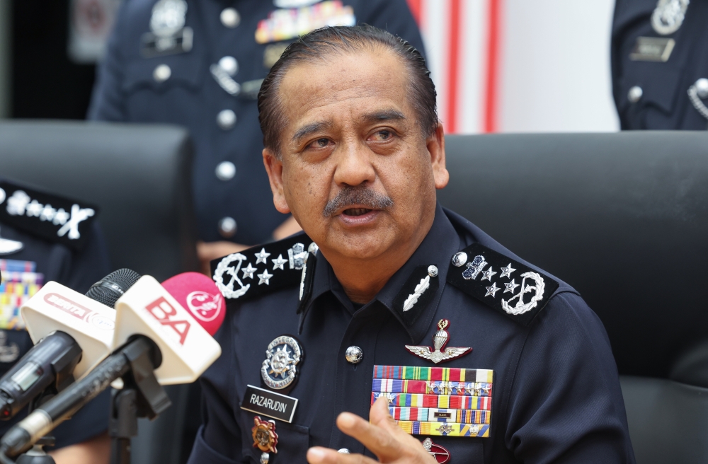 Inspector-General of Police Tan Sri Razarudin Husain also reminded police personnel on duty throughout the campaign period and polling day this Saturday to carry out their task with full dedication and caution. ― Bernama pic