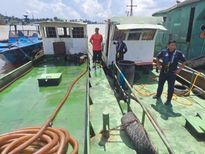 Sibu marine police seize diesel worth RM259,060 from Batang Igan private jetty - Vimarsana News