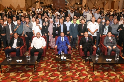 Sarawak Forest Dept director: Strict scrutiny before licence issued to carry out carbon activities - Vimarsana News