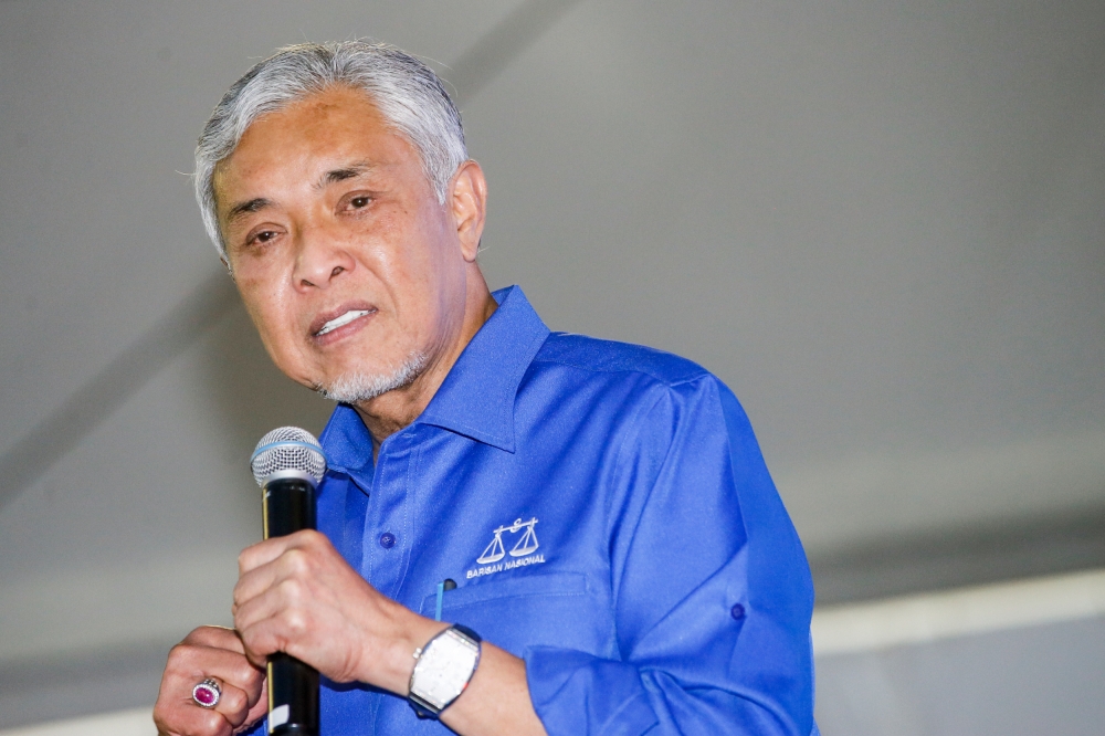 Deputy Prime Minister Datuk Seri Ahmad Zahid Hamidi said he was willing to be the target of criticism from the rival Perikatan Nasional coalition in the name of defending his party and allies. —  Photo by Hari Anggara