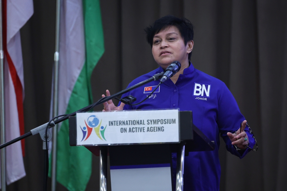 Minister in the Prime Minister's Department (Legal and Institutional Reforms) Datuk Seri Azalina Othman Said delivering a speech at the opening of International Symposium on Active Ageing (ISAA) 2023 in Shah Alam, August 11, 2023. — Bernama pic 