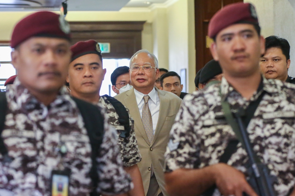 Former prime minister Datuk Seri Najib Razak arrives at the Kuala Lumpur High Court Complex August 14, 2023. — Picture by Yusof Mat Isa