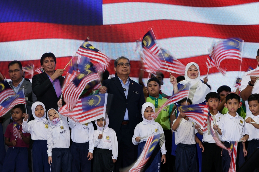 Education Minister Fadhlina Sidek and National Unity Minister Datuk Aaron Ago Dagang at the launch of the 2023 Rukun Negara Exploratory programme at the school level at the Seri Bintang Complex in Kuala Lumpur, August 14, 2023. — Bernama pic 