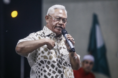 Ex-Umno leader and former rep claims upset Malay voters behind party's massive losses at state polls; Selangor Wanita chief says lack of clarity - Vimarsana News