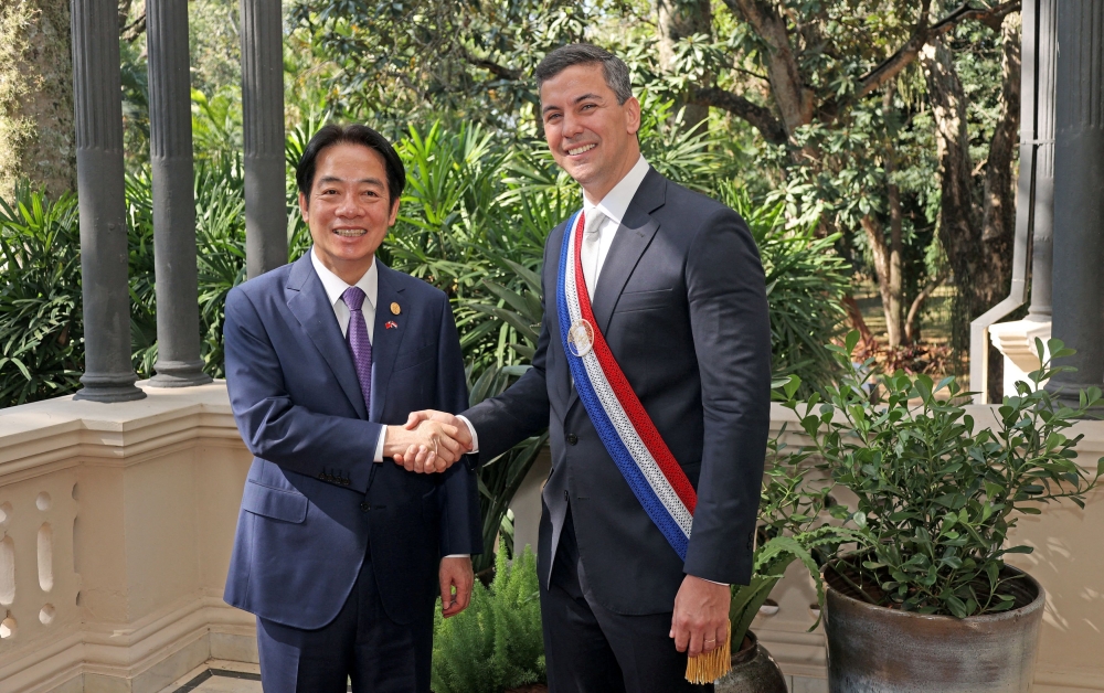 Santiago Pena took the presidential oath outside Asuncion’s government palace in a solemn ceremony attended by South American leaders, the king of Spain and Taiwan’s Vice President William Lai. — Reuters pic/Paraguay Presidency