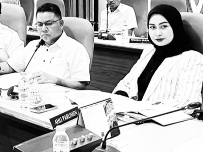 Politicians, lawmakers mourn Pahang exco Johari killed in Shah Alam private jet crash - Vimarsana News