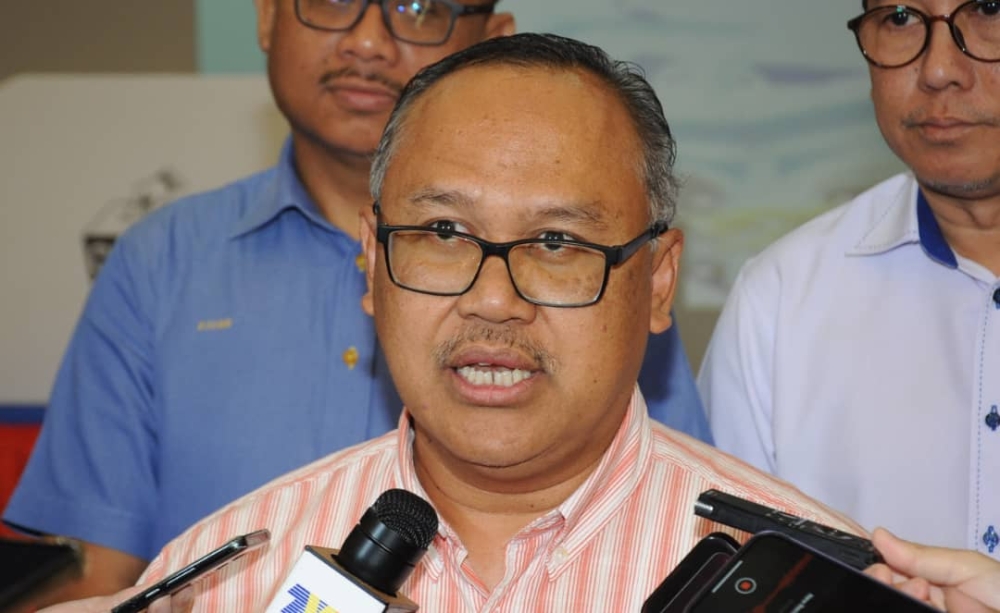 Election Commission (EC) director Nor Nekman Jaimon said as of today, eight nomination forms for the Pulai parliamentary and Simpang Jeram by-elections have already been bought, August 18, 2023. — Picture by Ben Tan