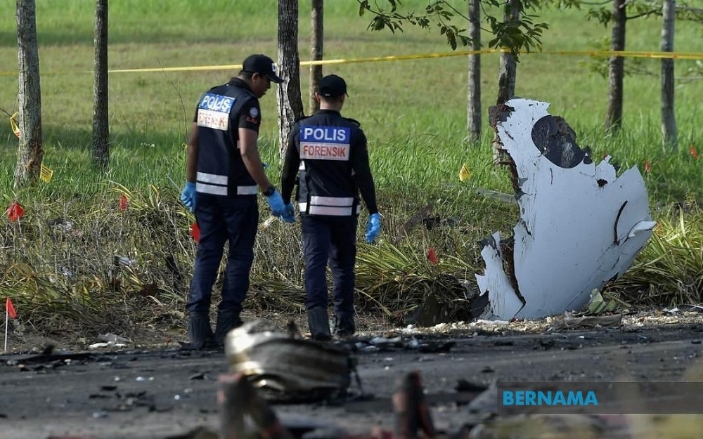 The Pahang government is leaving it to the next of kin of victims of the aircraft crash near Bandar Elmina in Shah Alam to decide on the funeral arrangements. — Picture via Twitter/Bernama