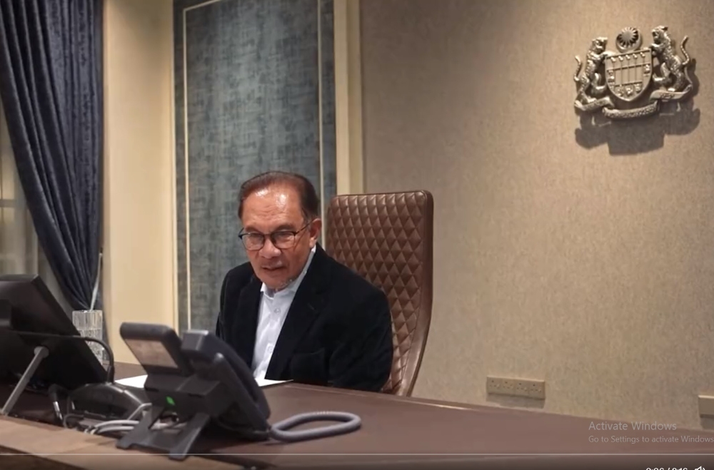 Prime Minister Datuk Seri Anwar Ibrahim in a telephone conversation with the President of Iran Seyyed Ebrahim Raisi, August 22, 2023. — Screengrab from X (formerly Twitter)/Anwar Ibrahim  
